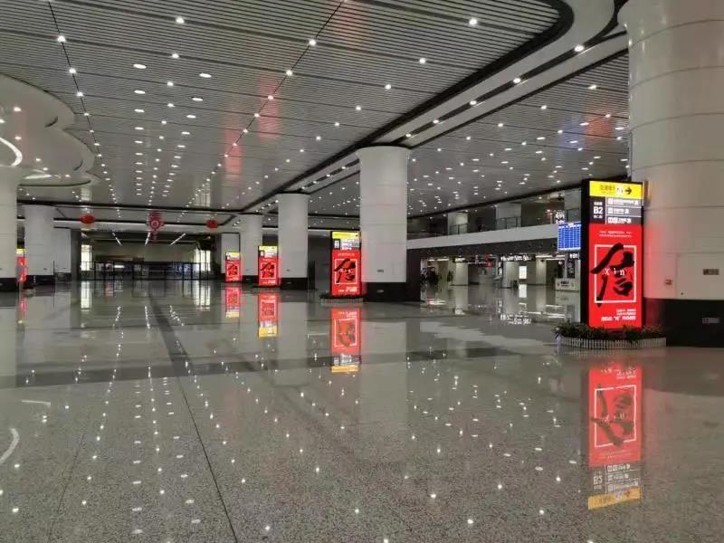 获奖海报户外投放.jpg